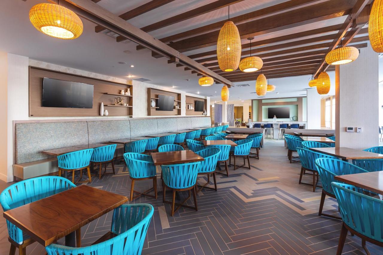  | Holiday Inn Express & Suites Orlando at SeaWorld, an IHG Hotel