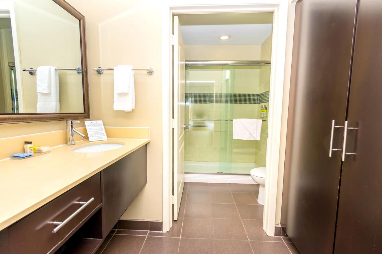  | Staybridge Suites Houston - IAH Airport, an IHG Hotel