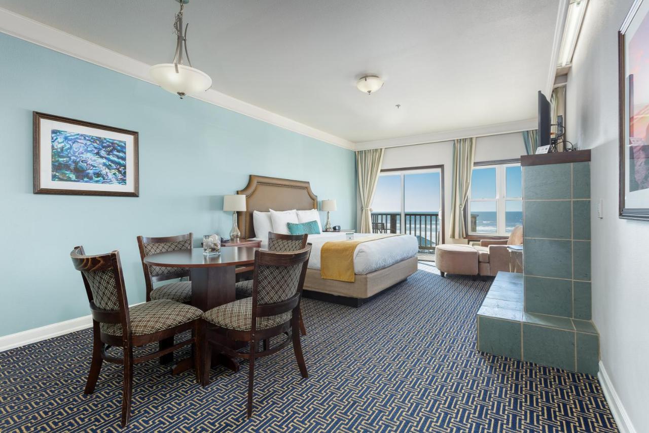 One-Bedroom Suite: Ocean View at Inn at Nye Beach