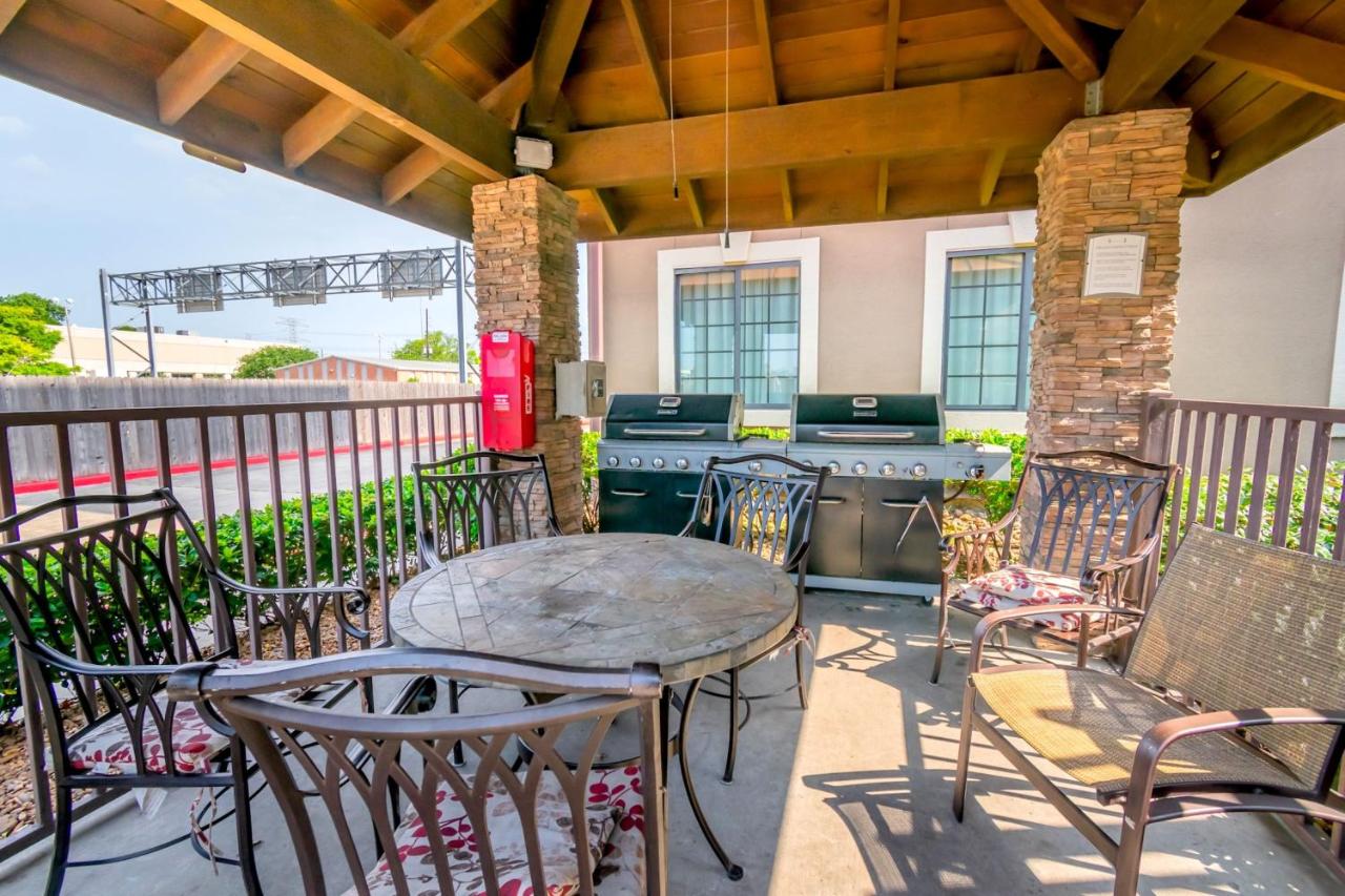  | Staybridge Suites Houston - IAH Airport, an IHG Hotel