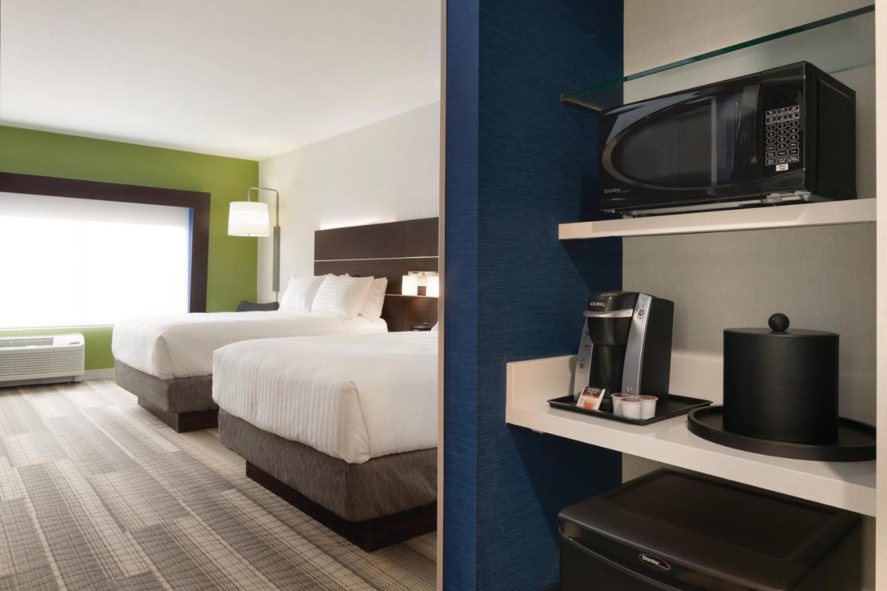 | Holiday Inn Express Newnan, an IHG Hotel