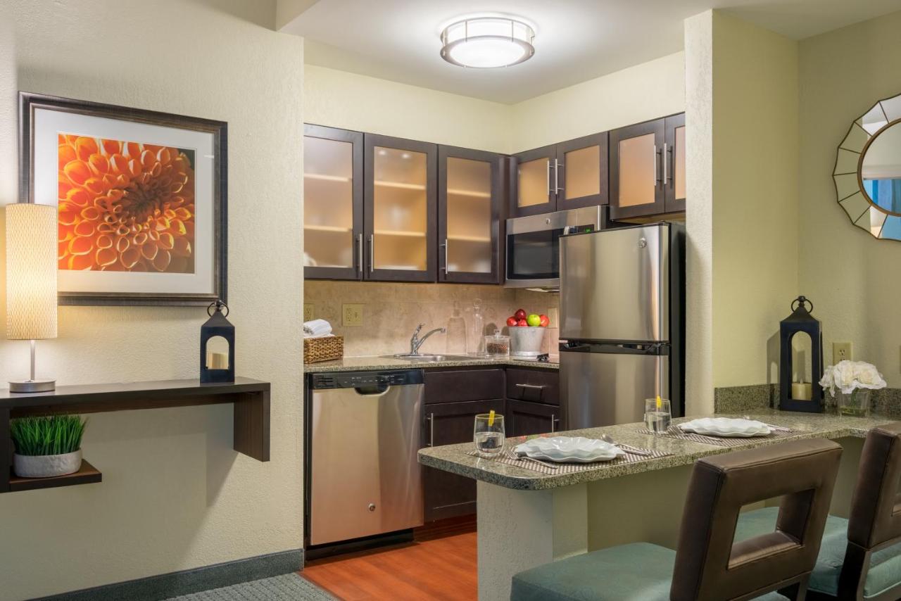 | Staybridge Suites Wilmington - Brandywine Valley, an IHG Hotel