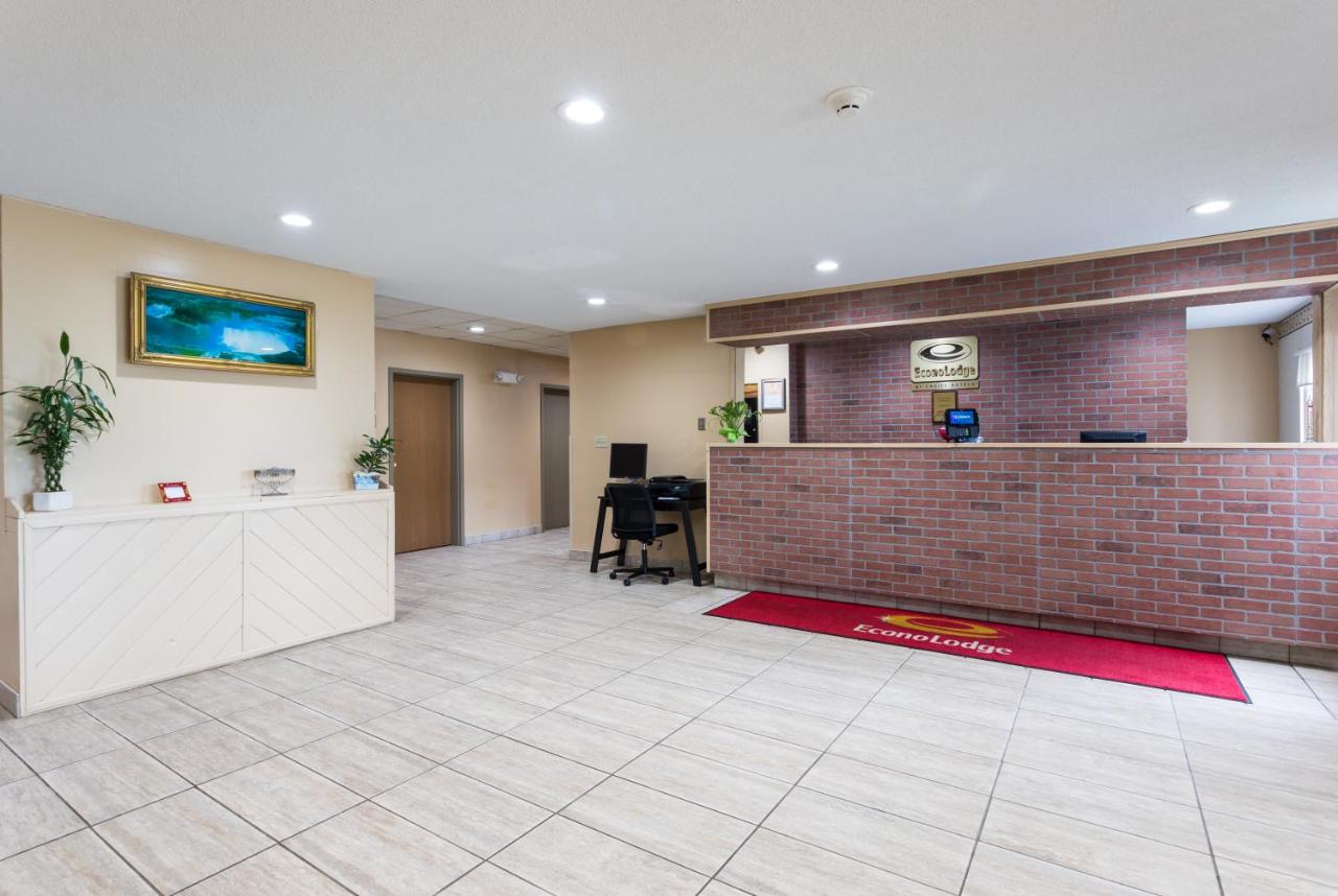  | Econo Lodge Painted Post