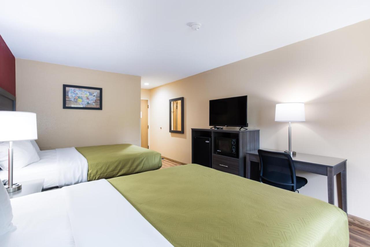  | Econo Lodge Painted Post