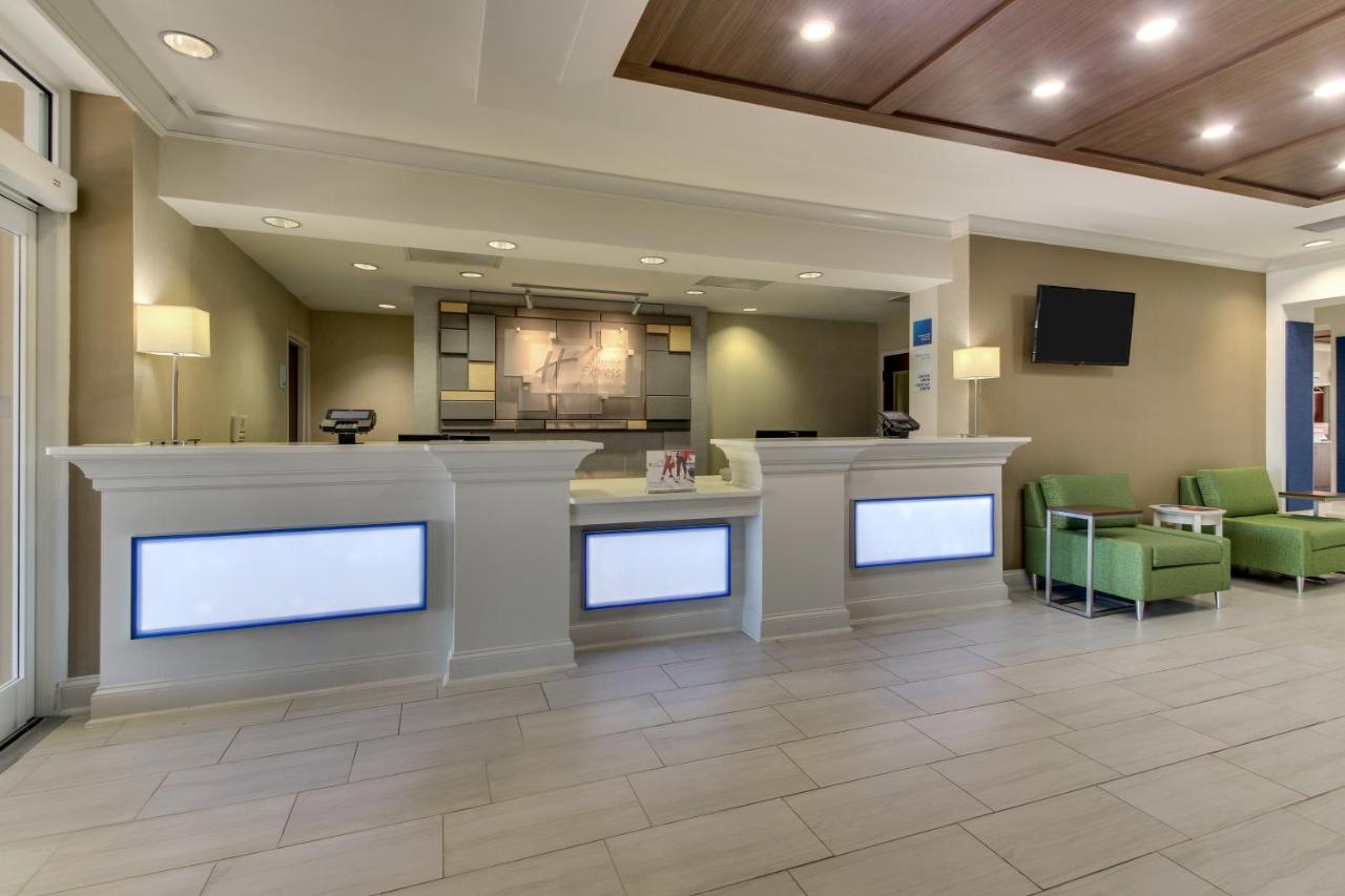 | Holiday Inn Express Hotel & Suites Columbus-Fort Benning, an IHG Hotel
