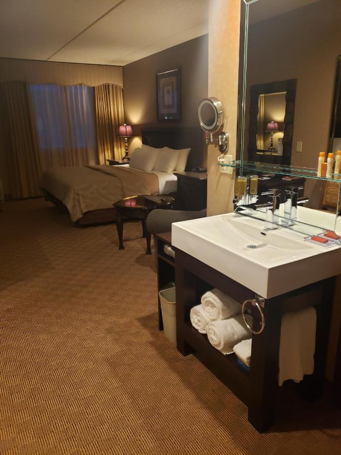  | Salvatores Grand Hotel