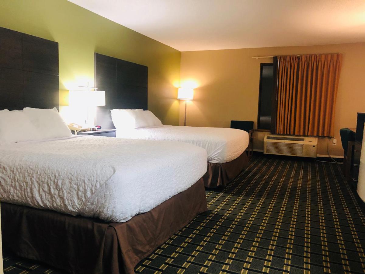  | Boarders Inn & Suites by Cobblestone Hotels Columbus