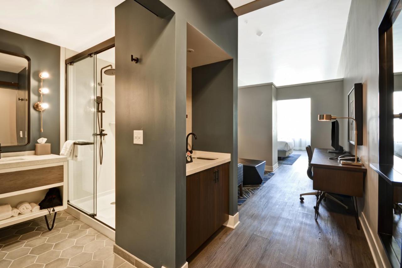 | Hotel Indigo Kansas City - The Crossroads, an IHG Hotel