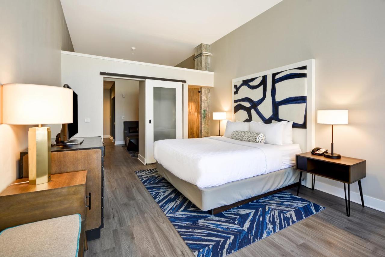  | Hotel Indigo Kansas City - The Crossroads, an IHG Hotel