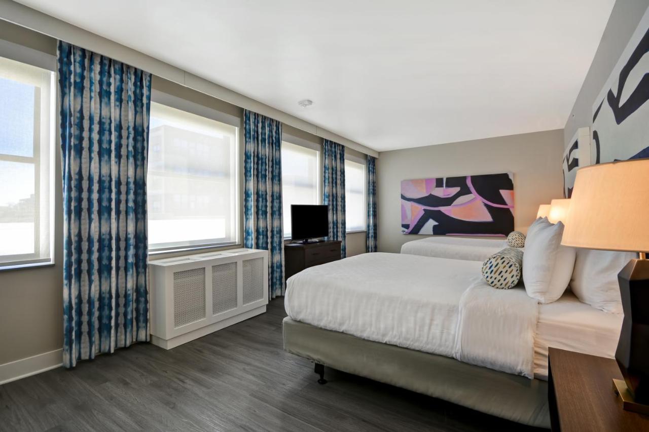 Twin Room - Accessible with Roll-in Shower at Hotel Indigo Kansas City - The Crossroads, an IHG Hotel