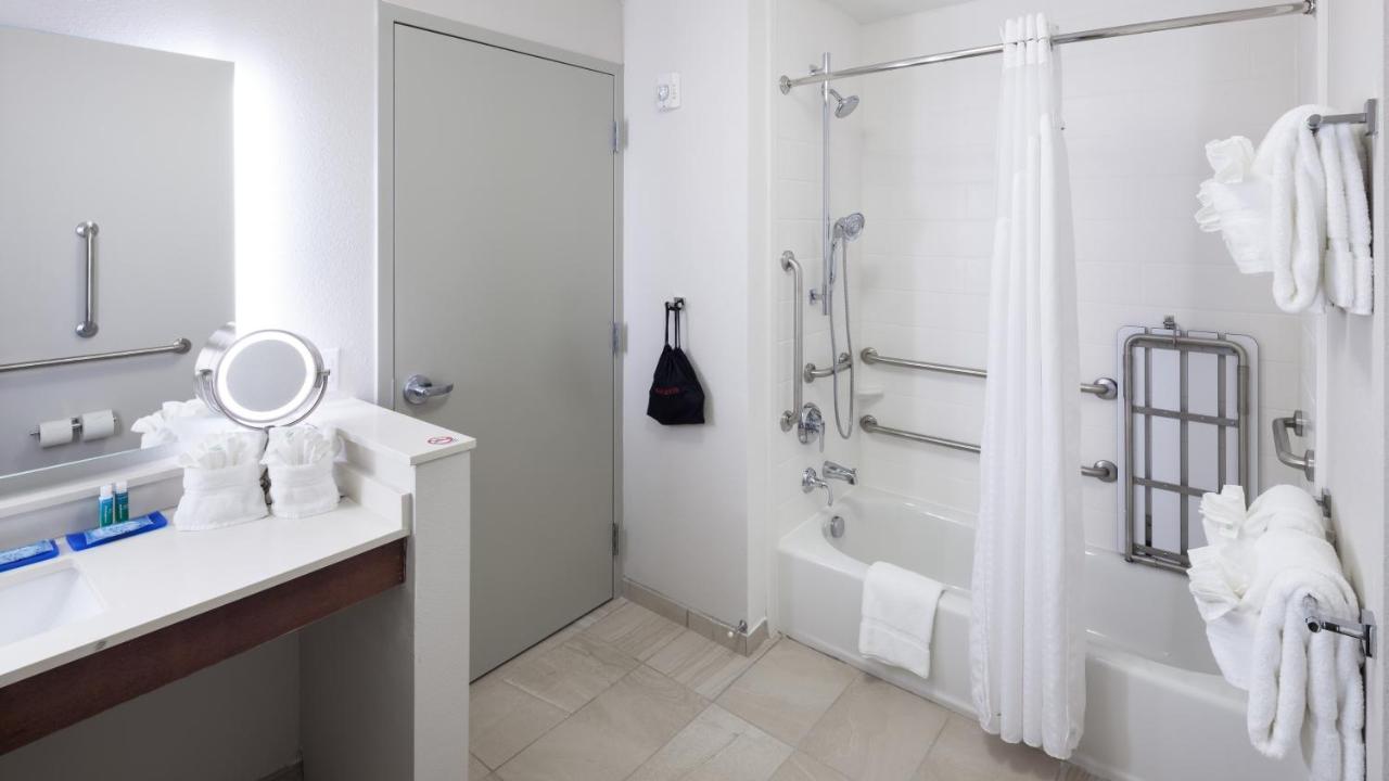 Queen Room with Two Queen Beds - Disability Access Tub/Non-Smoking at Holiday Inn Express & Suites Orlando at SeaWorld by IHG