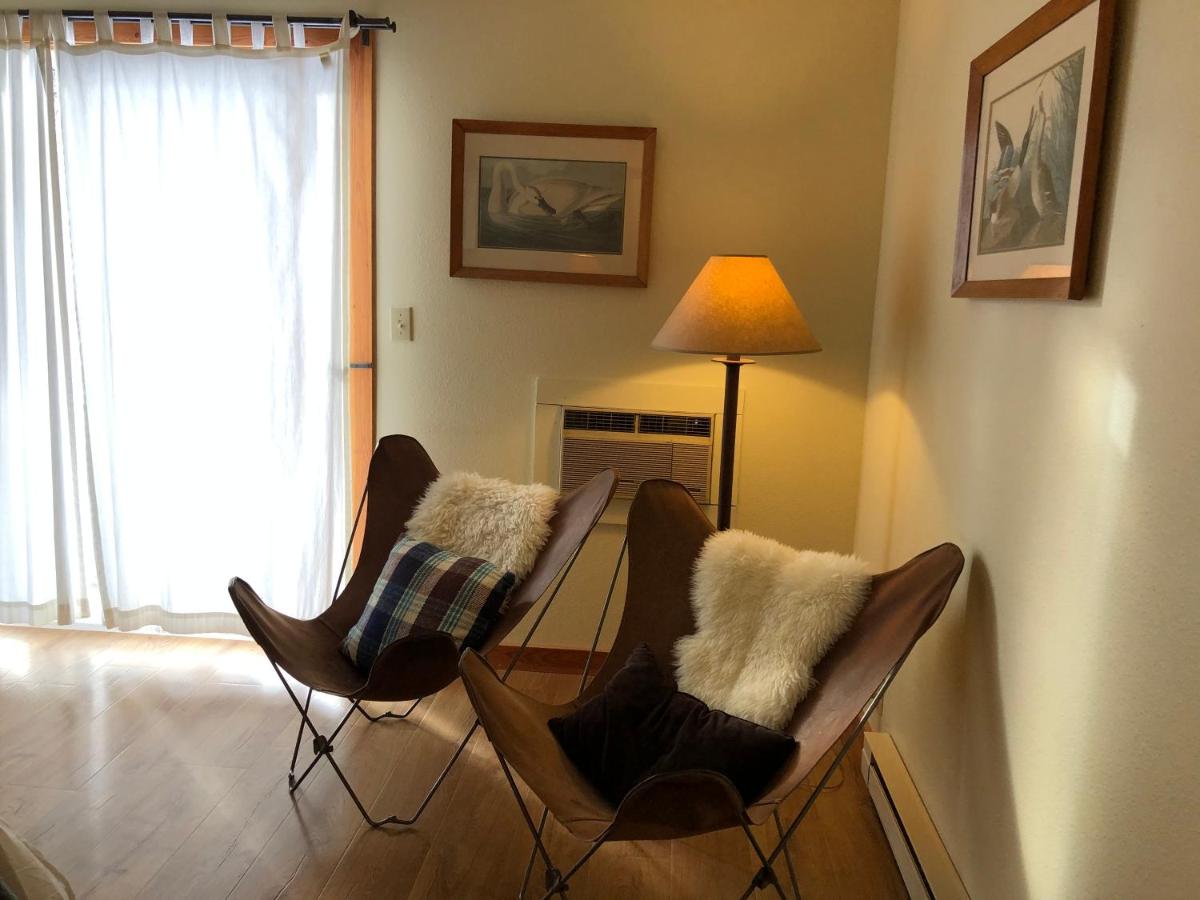 Deluxe Queen Room with Two Queen Beds at River Run Inn