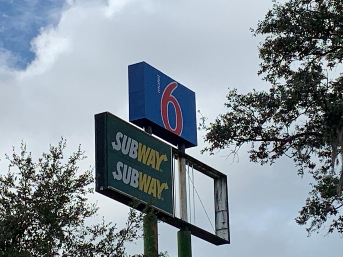 | Motel 6 Tampa