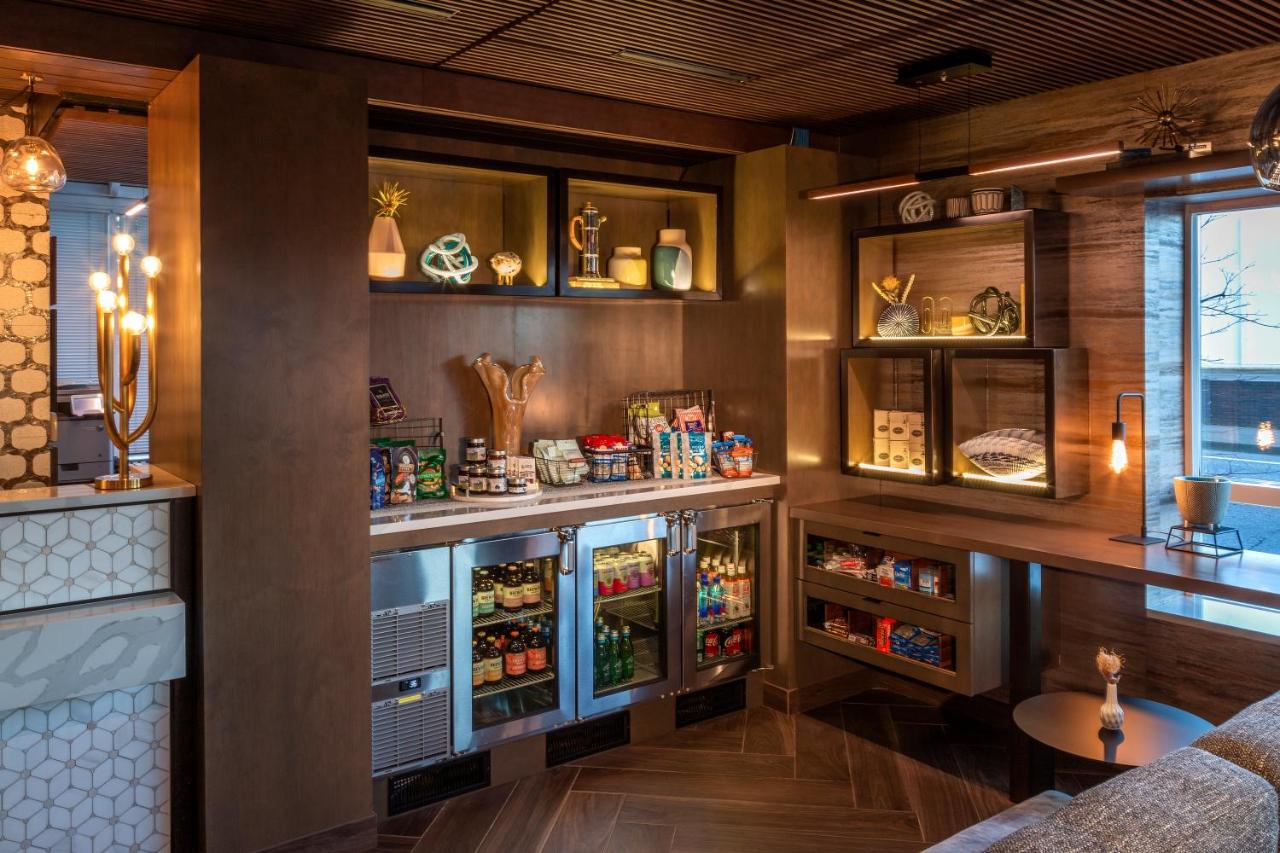 | Silver Cloud Hotel - Portland