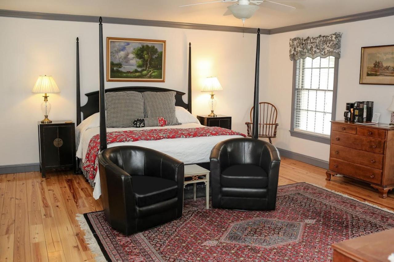 | Inn at Osprey Point
