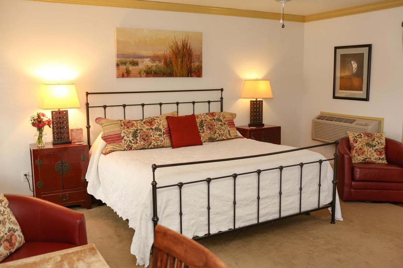 | Inn at Osprey Point