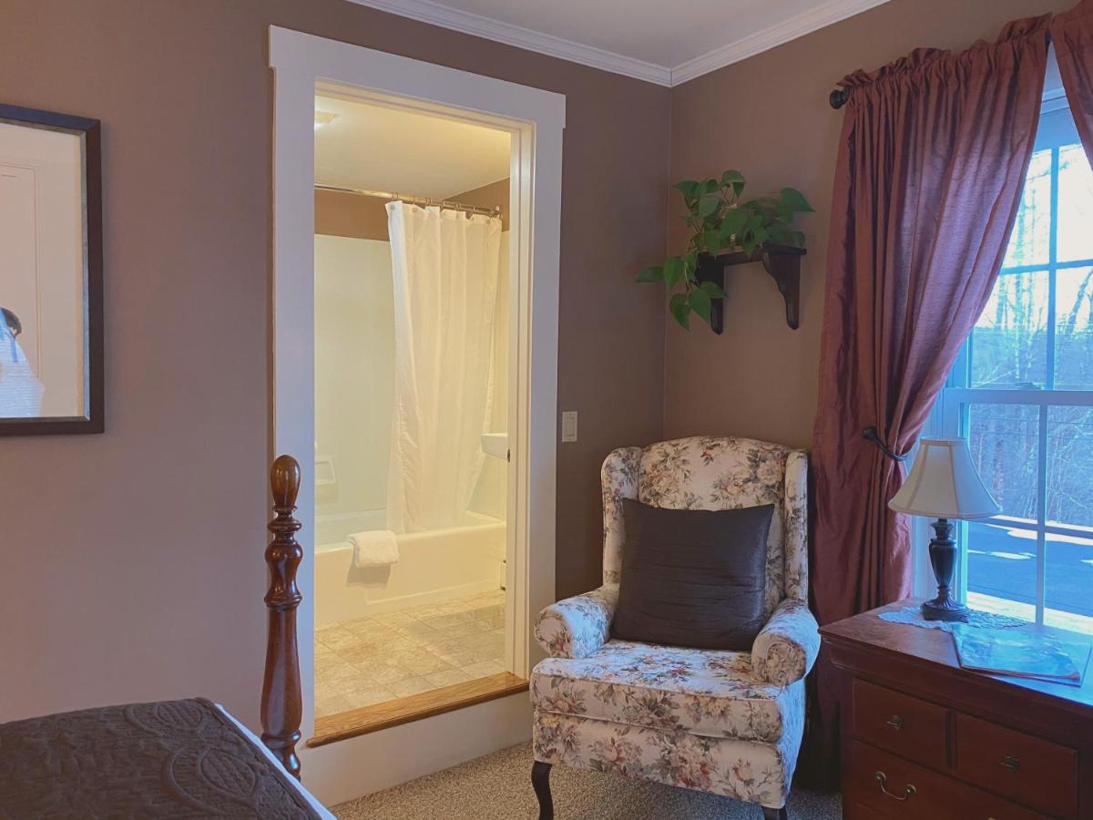  | Inn at Pleasant Lake