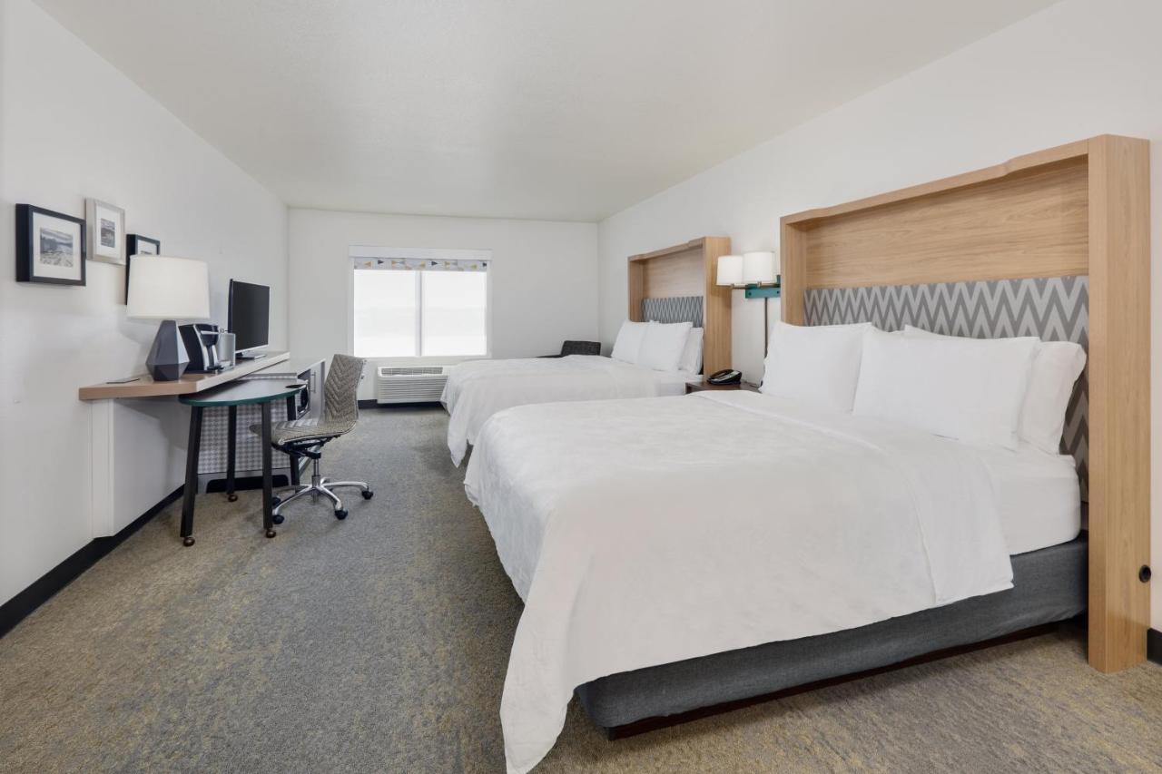 Queen Room with Two Queen Beds - Non-Smoking at Holiday Inn Twin Falls by IHG