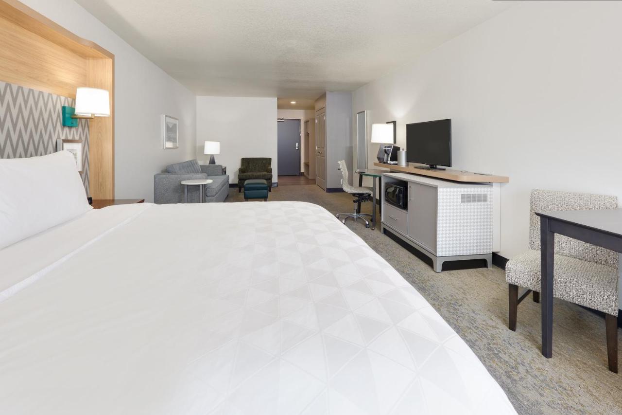 Suite with Mobility Accessible Tub - Non-Smoking at Holiday Inn Twin Falls by IHG