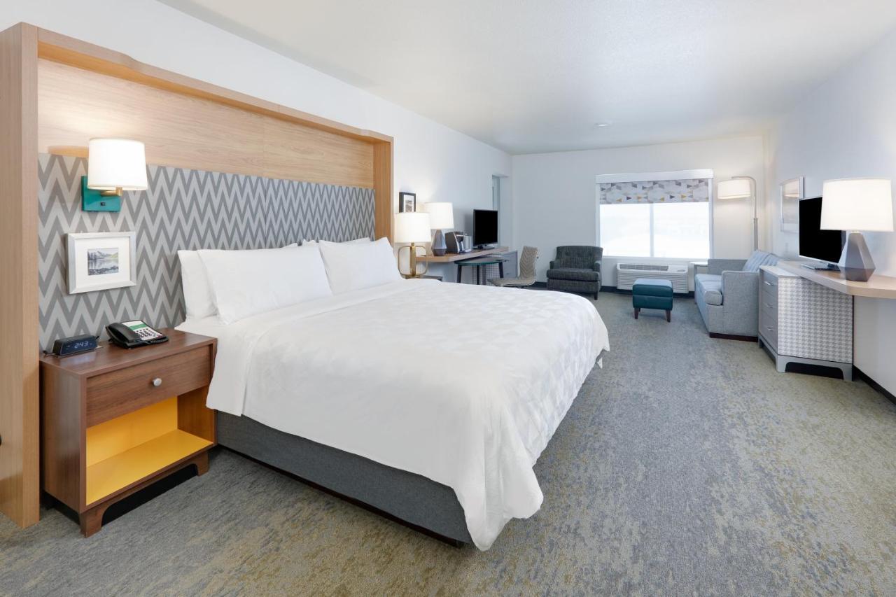 King Suite - Non-Smoking at Holiday Inn Twin Falls by IHG