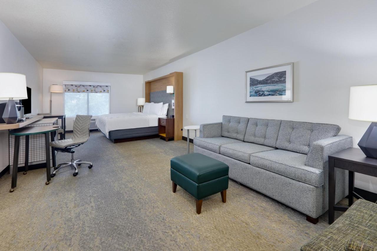 Executive Suite - Non-Smoking at Holiday Inn Twin Falls by IHG