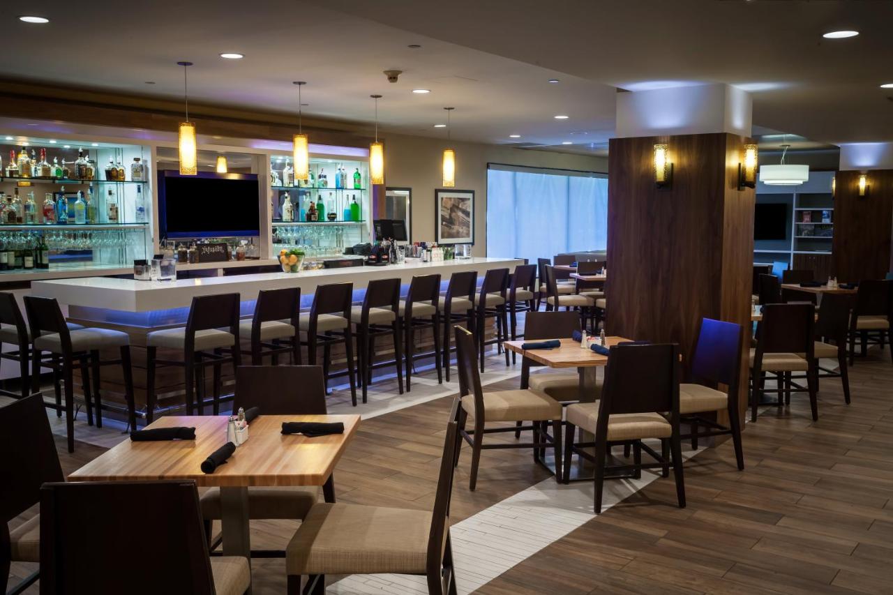 | Holiday Inn San Antonio-Downtown/Market Square, an IHG Hotel