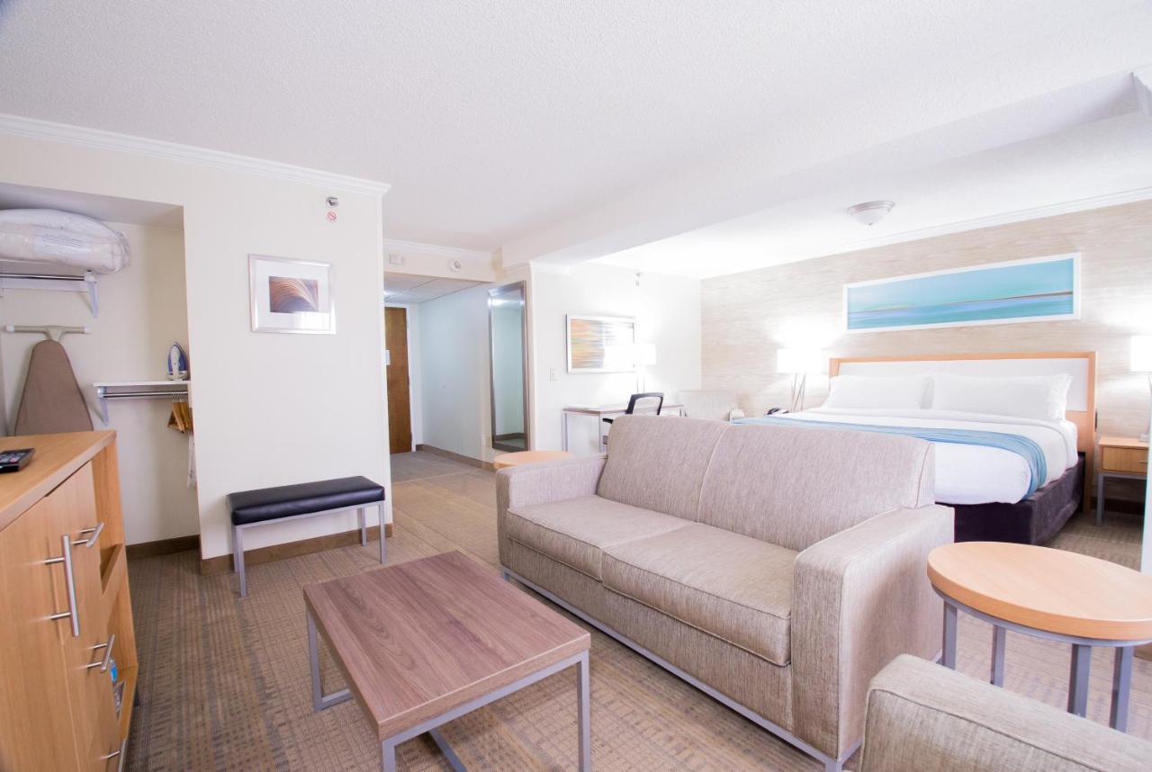 King Room - Non-Smoking at Holiday Inn Greenville by IHG
