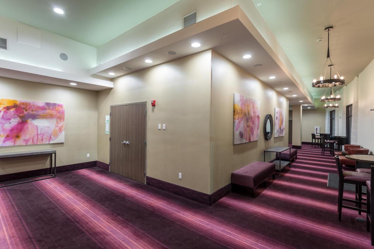 | Holiday Inn San Marcos Convention Center, an IHG Hotel