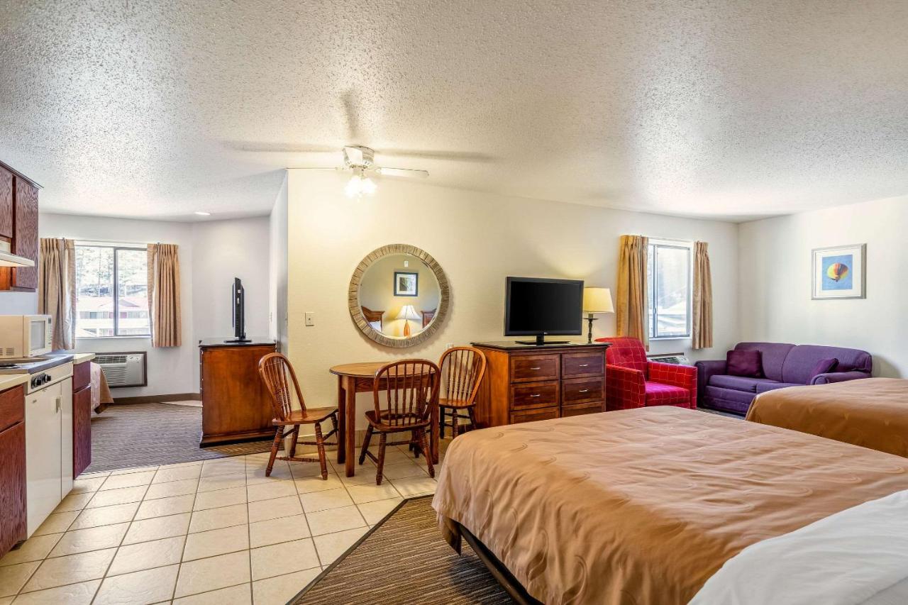 Superior Efficiency Family Suite - Non Smoking at Quality Inn Keystone near Mount Rushmore