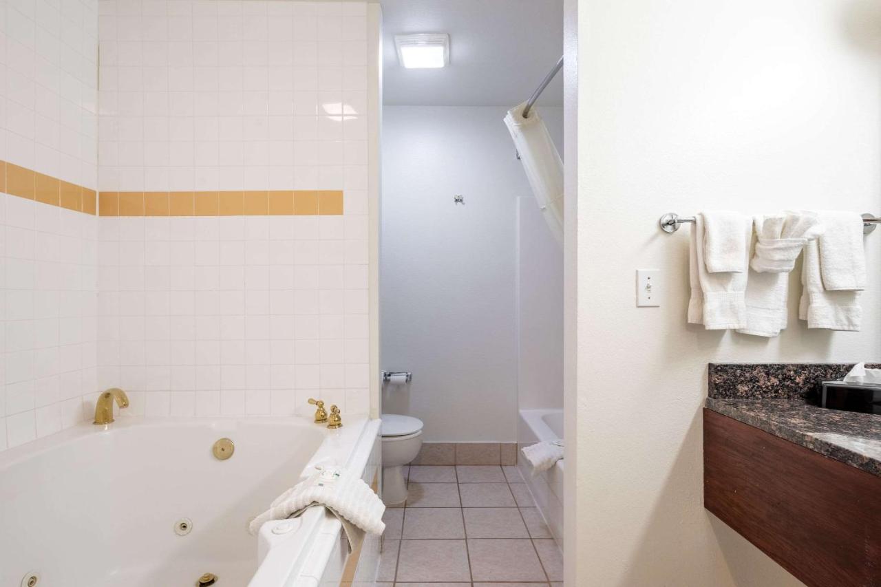 Superior Efficiency Family Suite - Non Smoking at Quality Inn Keystone near Mount Rushmore