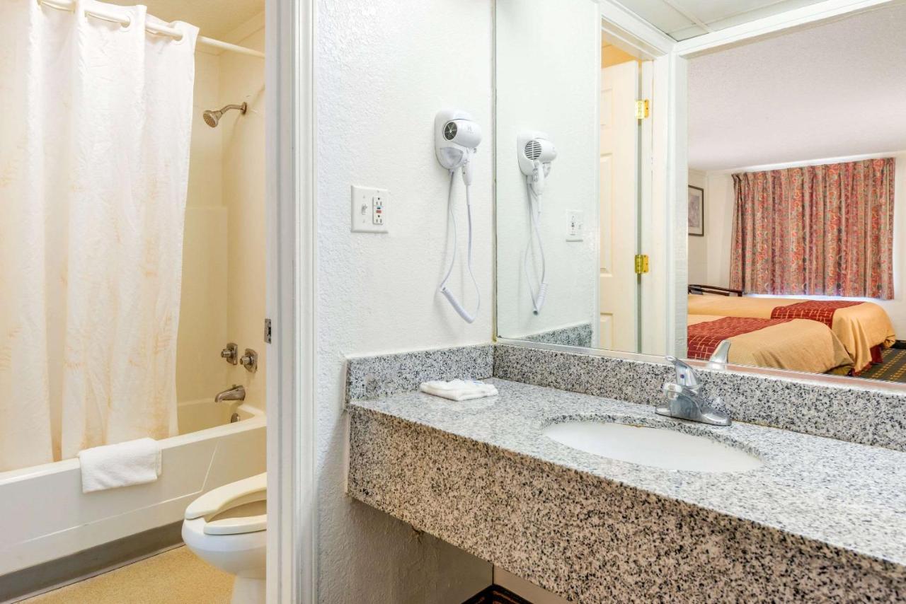  | Rodeway Inn Hilliard/Columbus