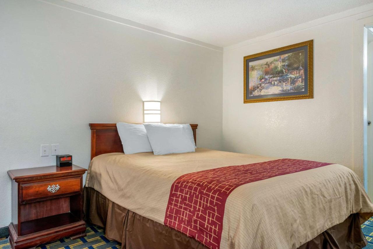  | Rodeway Inn Hilliard/Columbus