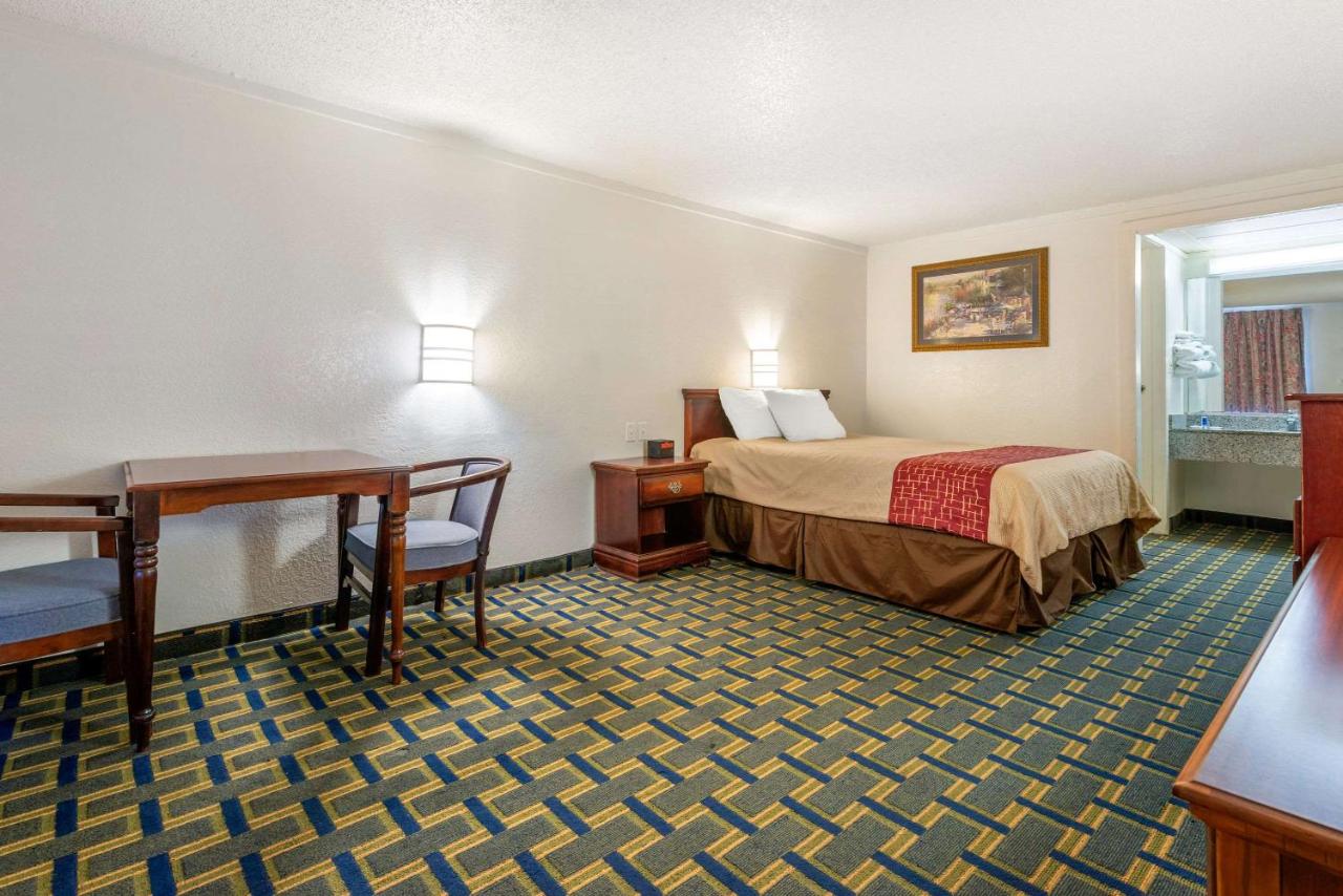  | Rodeway Inn Hilliard/Columbus
