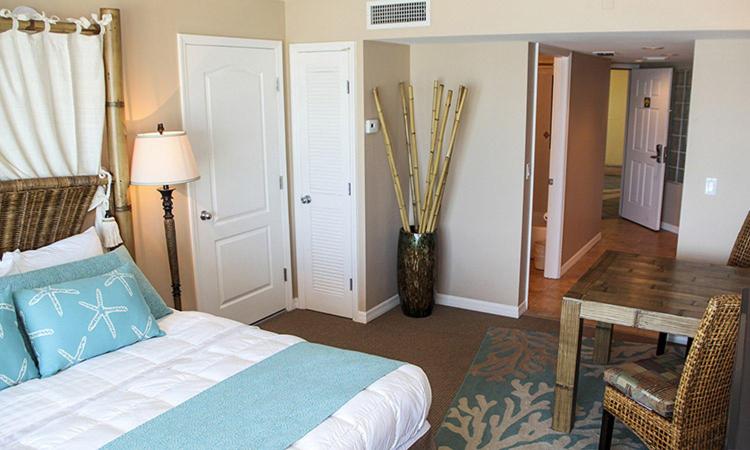 King Suite with Ocean View at Sea Shells Beach Club
