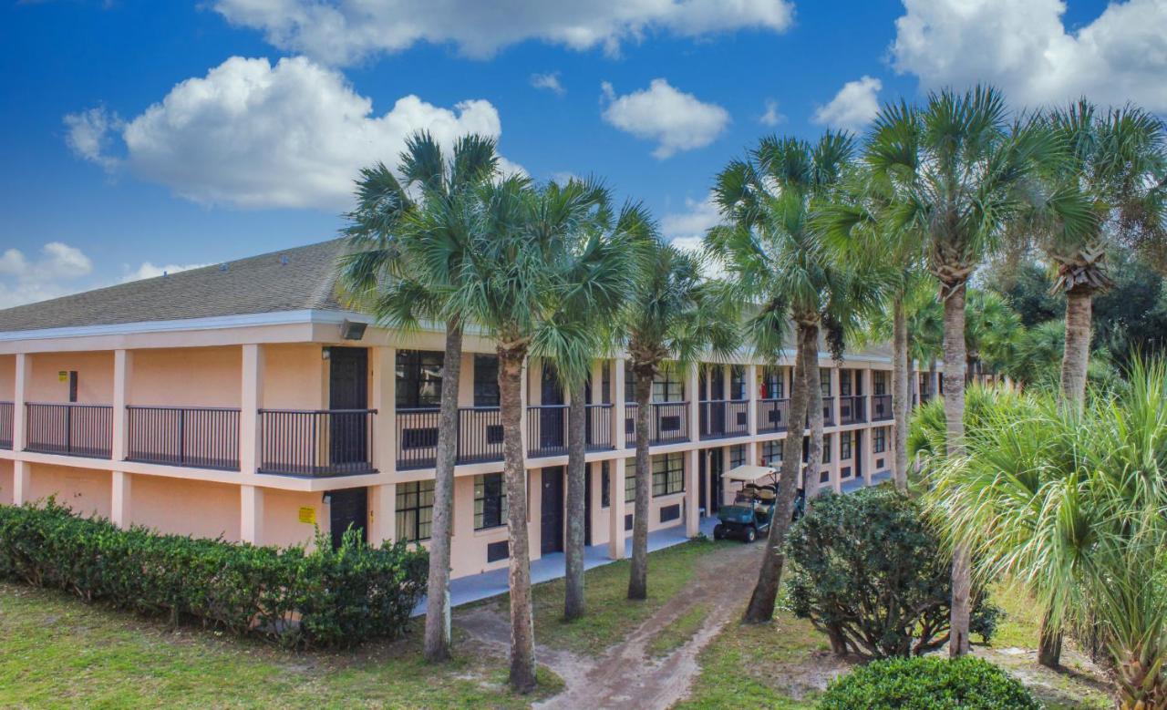  | APM Inn & Suites - Jacksonville