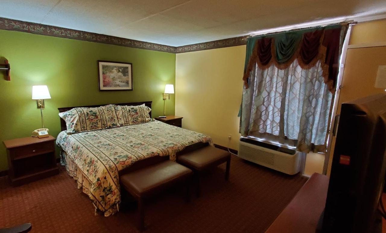 | Thomasville Inn