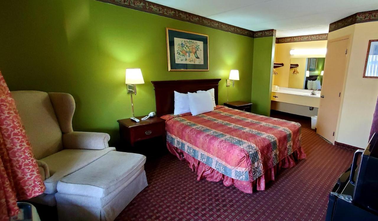 | Thomasville Inn