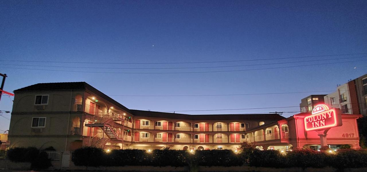 | Colony Inn
