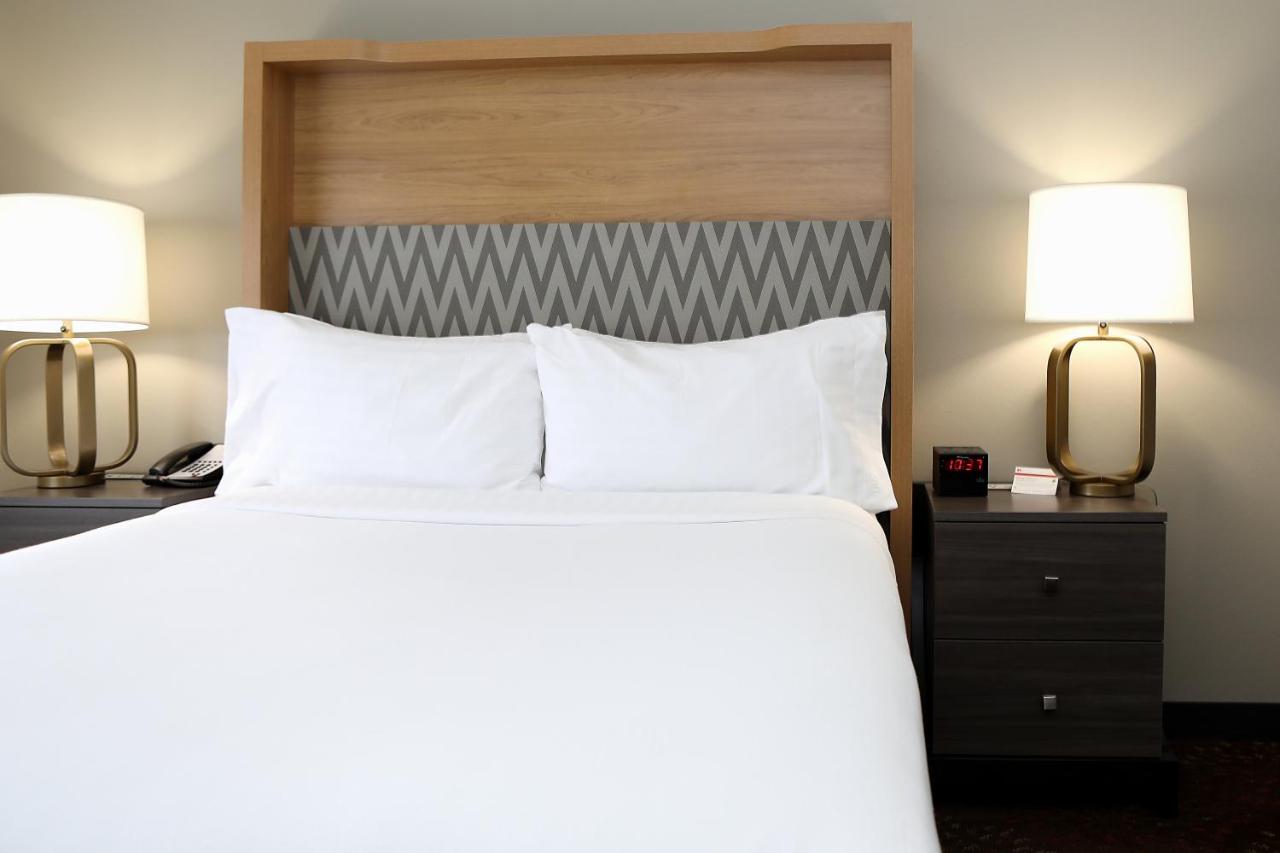 | Holiday Inn O'Hare Area, an IHG Hotel