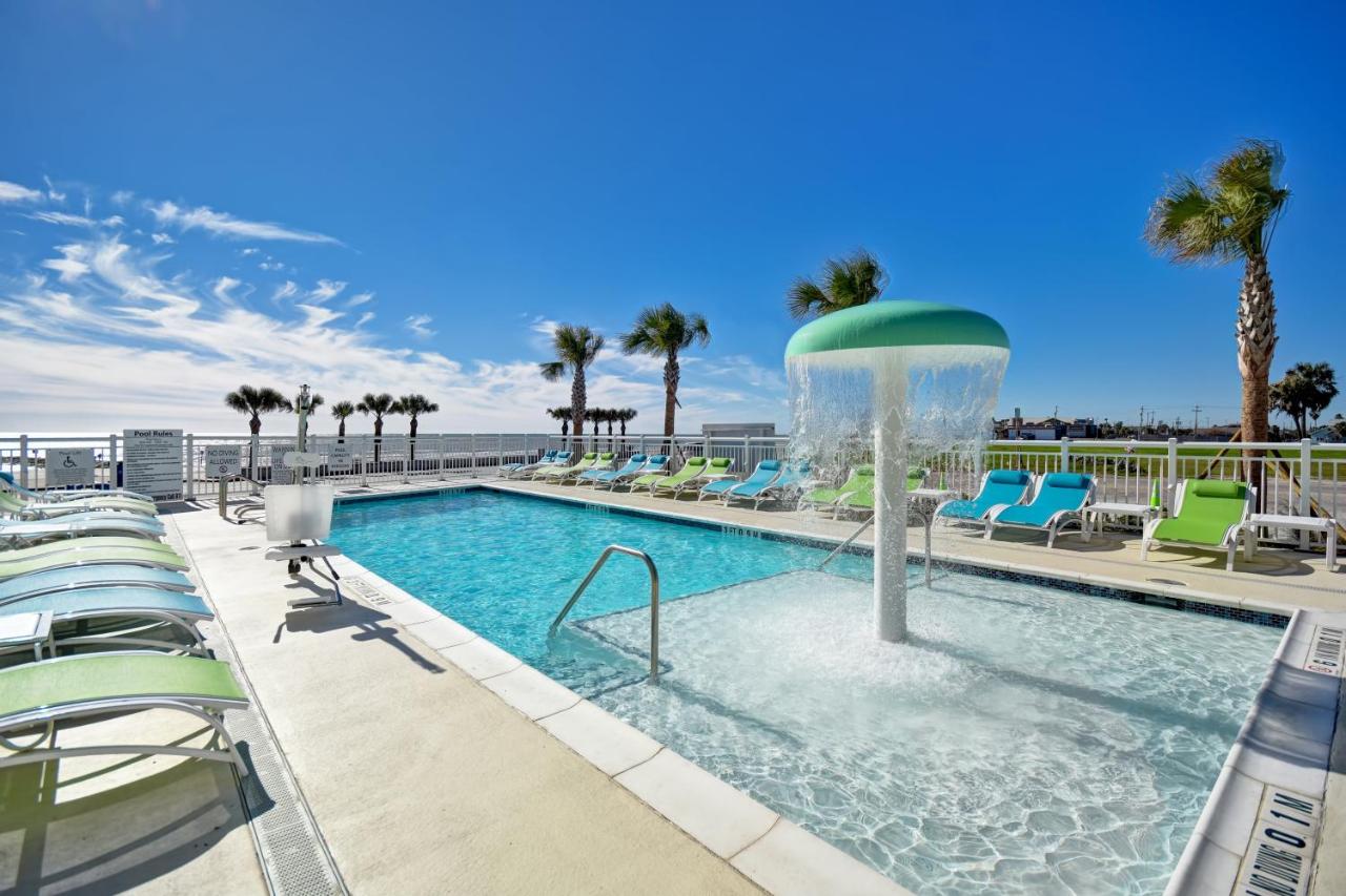 | Holiday Inn Express & Suites - Galveston Beach, an IHG Hotel