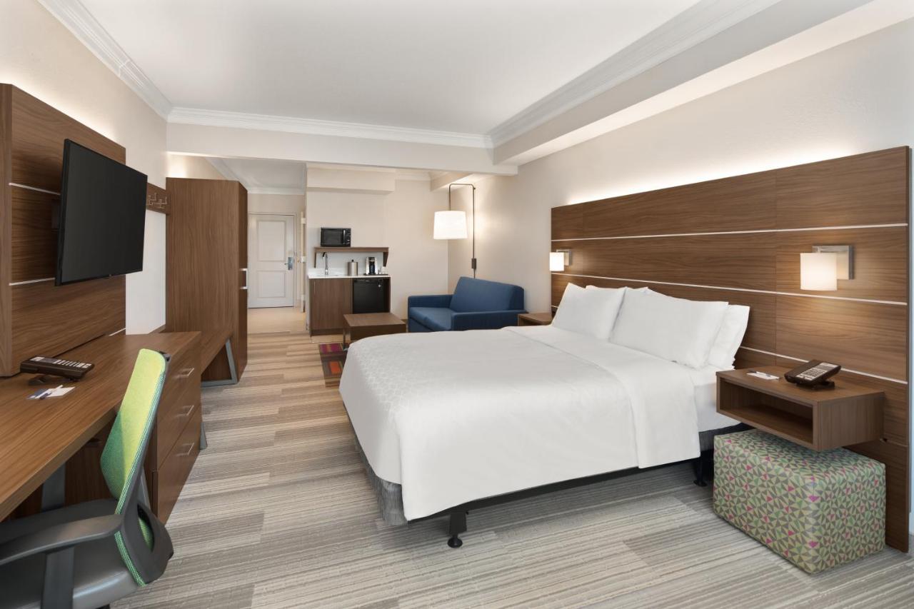 | Holiday Inn Express Hotel & Suites Byron, an IHG Hotel