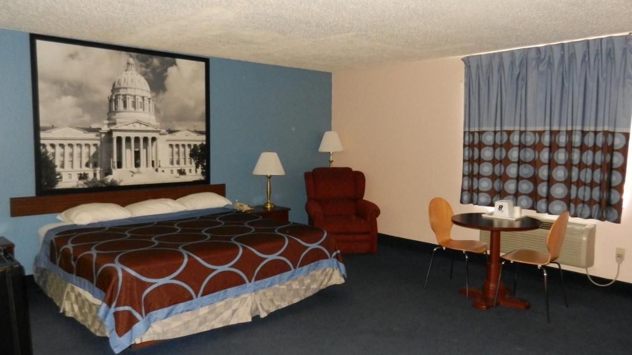 | Super 8 by Wyndham Potosi