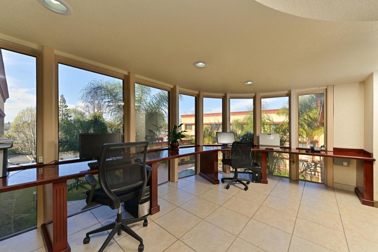 | Holiday Inn Rancho Cordova - Northeast Sacramento, an IHG Hotel