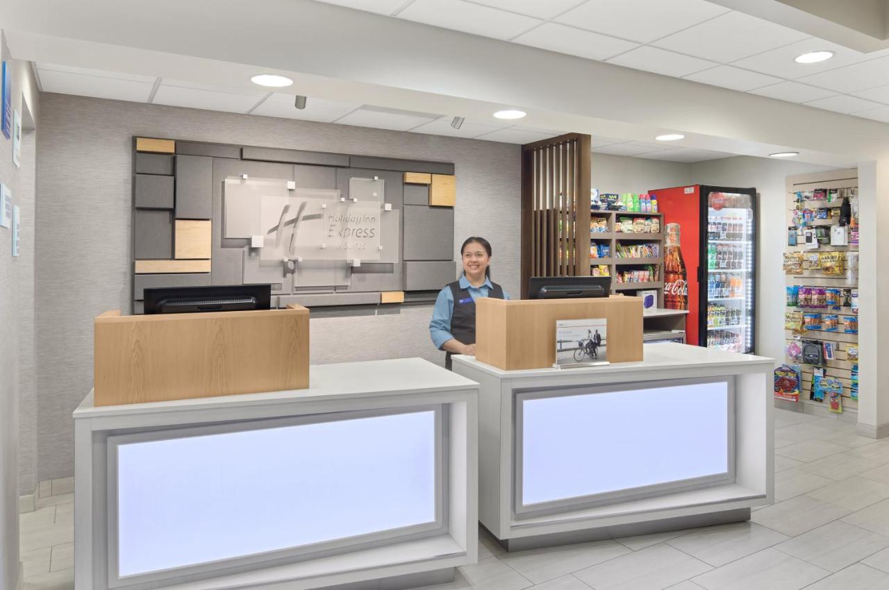 | Holiday Inn Express Hotel & Suites Byron, an IHG Hotel