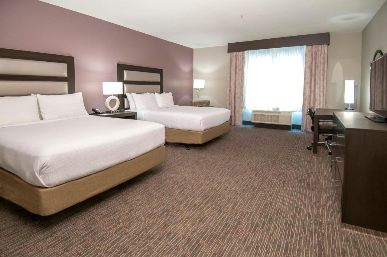 Queen Room with Two Queen Beds at Holiday Inn New Orleans Airport North by IHG