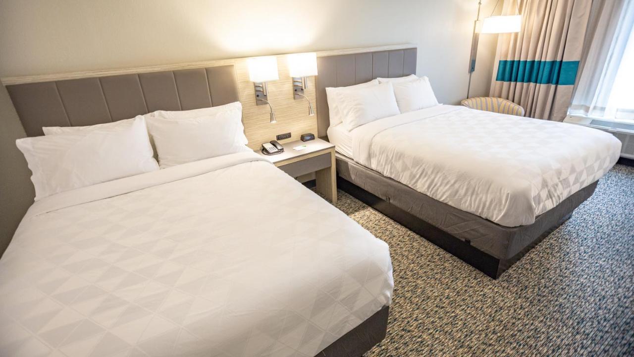Queen Room with Two Queen Beds - Non-Smoking at Holiday Inn Knoxville N - Merchant Drive by IHG