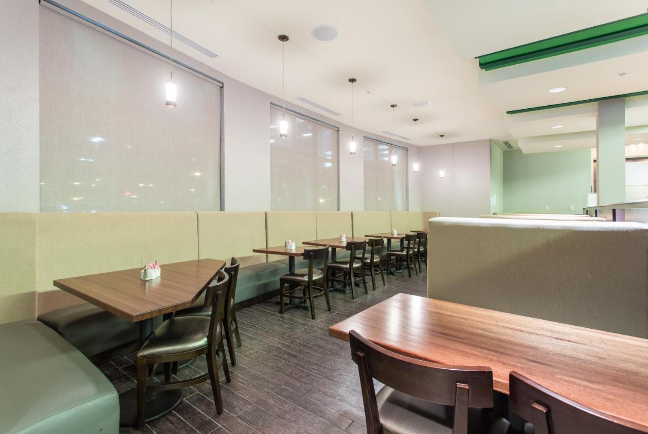  | Holiday Inn Texarkana Arkansas Convention Center, an IHG Hotel