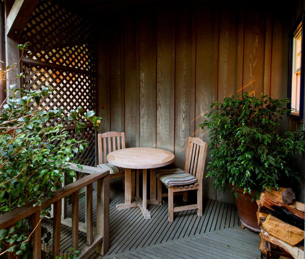 | Simpson House Inn