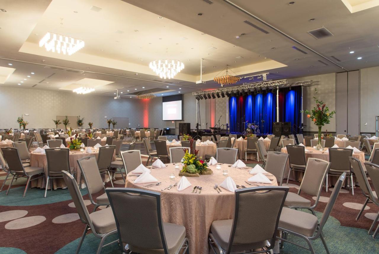  | Holiday Inn Texarkana Arkansas Convention Center, an IHG Hotel