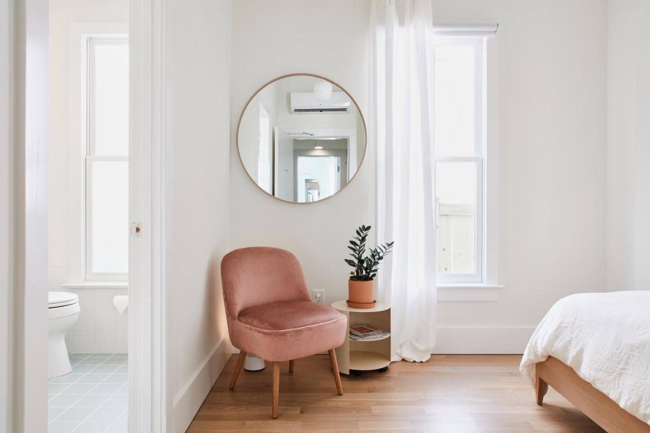 | Guest House Raleigh